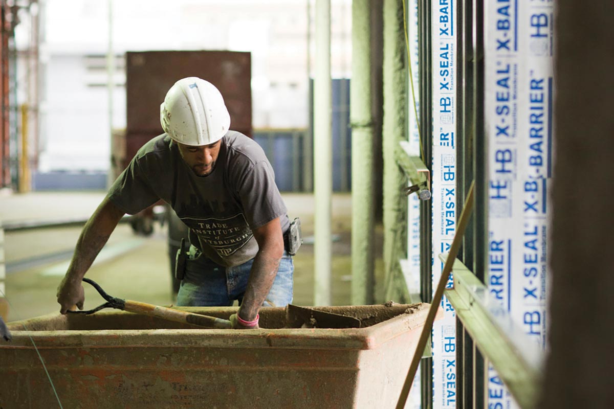 Construction worker Marcus Kelly is a success story of the Pittsburgh Trade Institute, where the Foundation learned of the hardships caused by driver’s license suspensions for nondriving offenses.